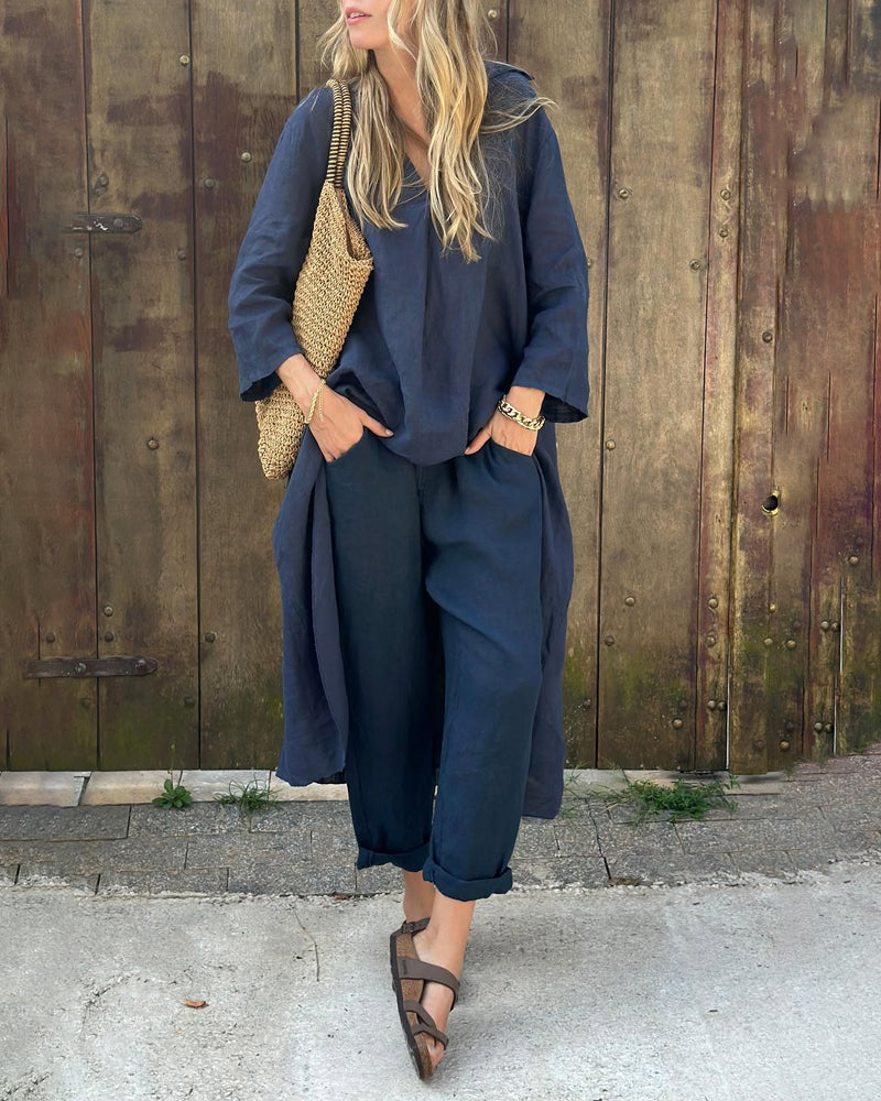 Carolyn and Set in navy blue