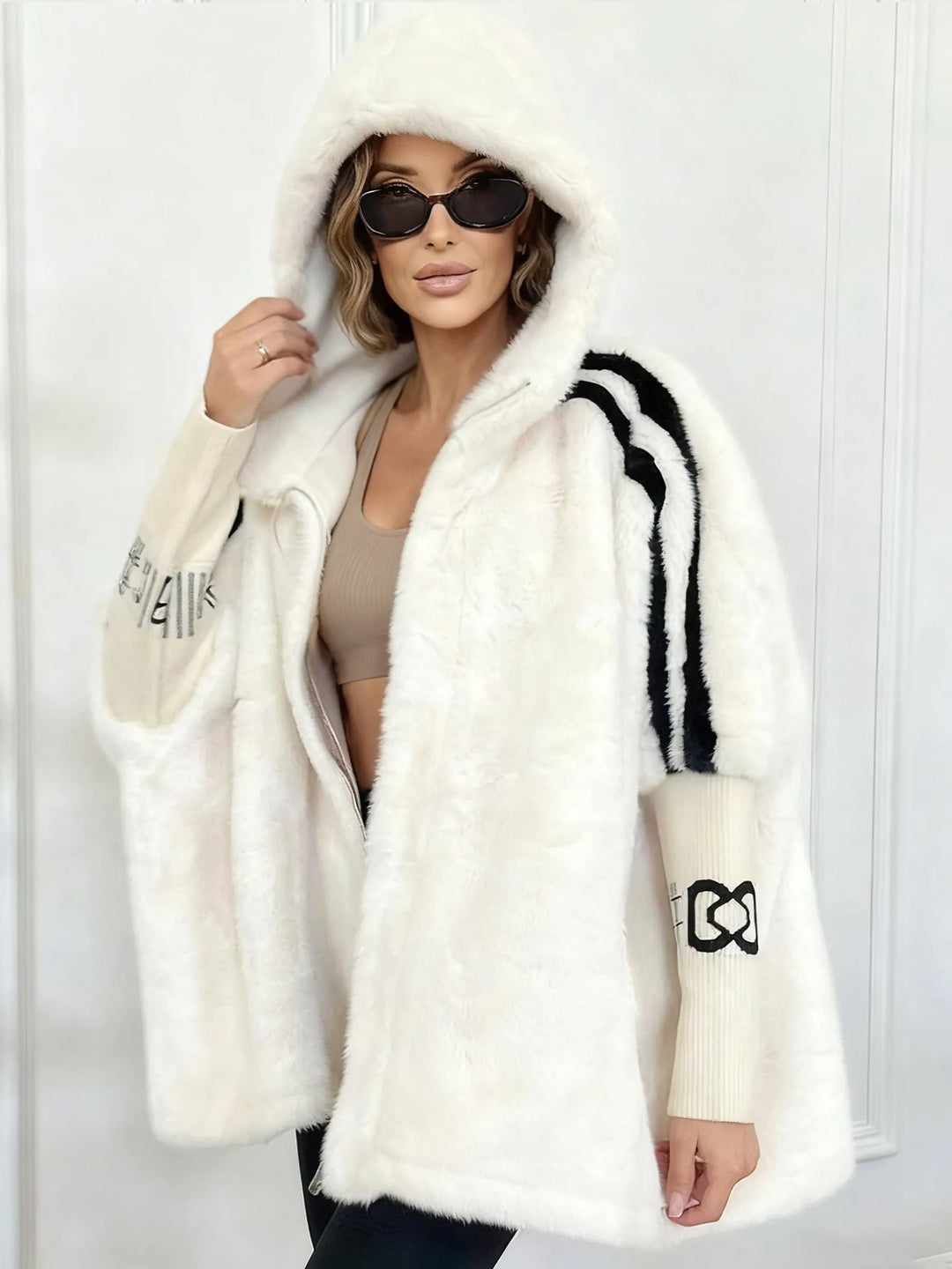 Ellah Oversized Faux Fur Winter in white