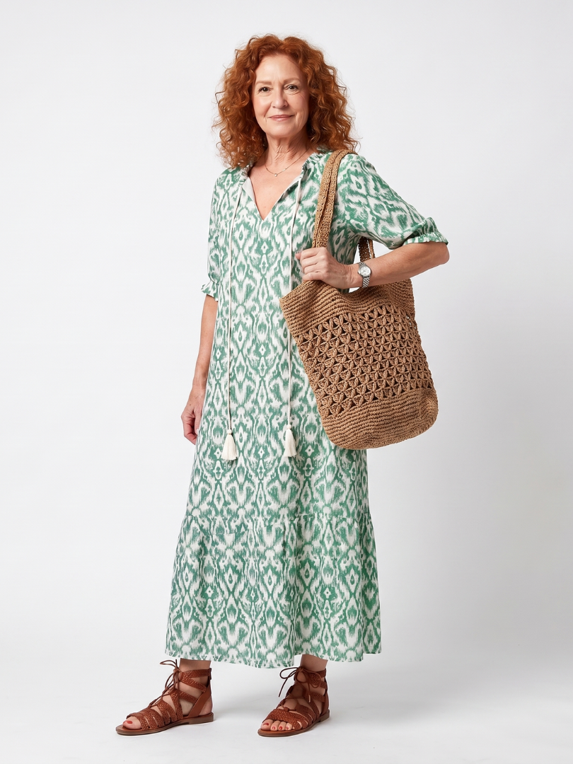Ilara Pattern V Neck Tassel in green