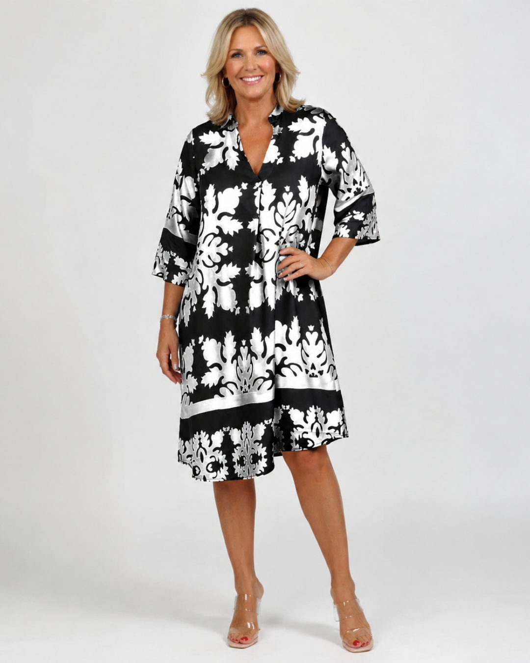Giada Light Bloom Dress in white-black