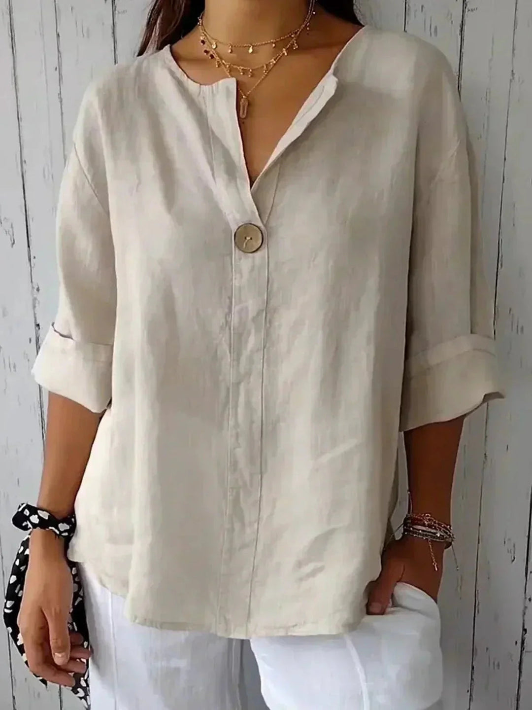 Linen Blouse with V-neck in beige