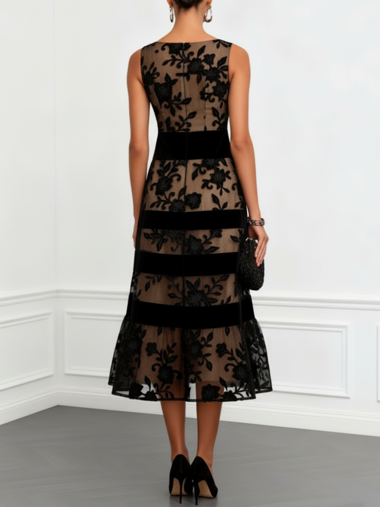 Ernestine Midi Dress in black
