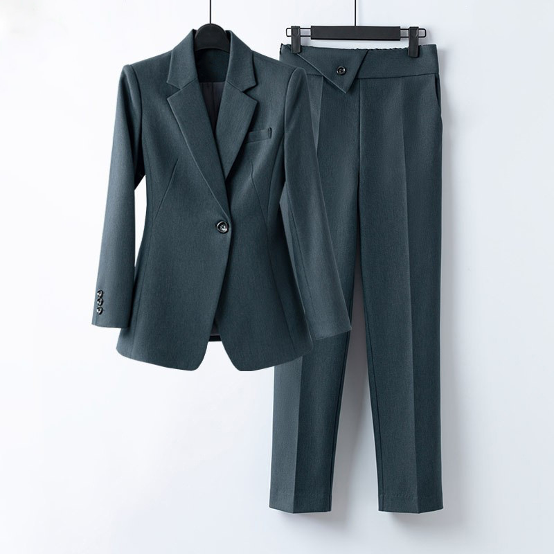 Eleganza Prestige Blazer Ensemble in sterling gray