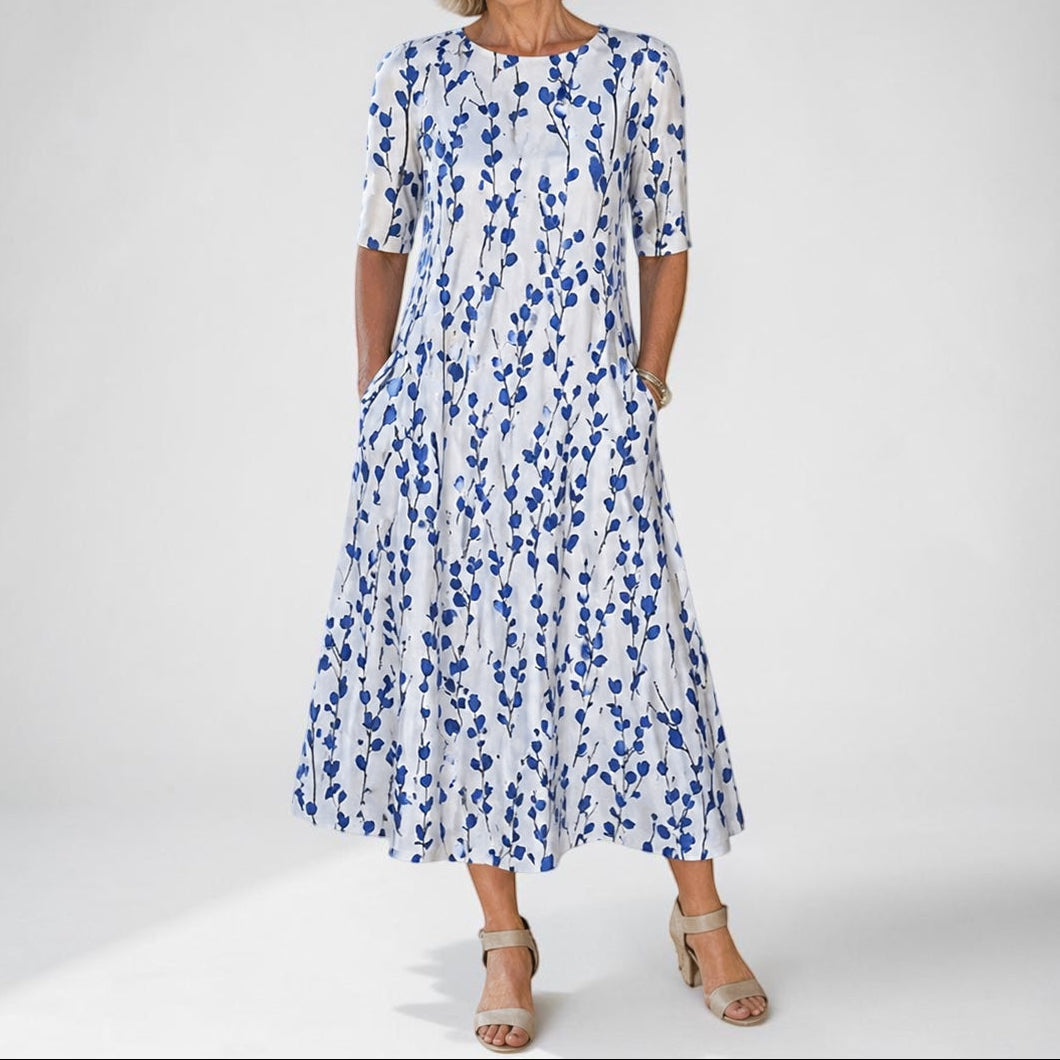 Sarah Floral Midi Dress in white/blue