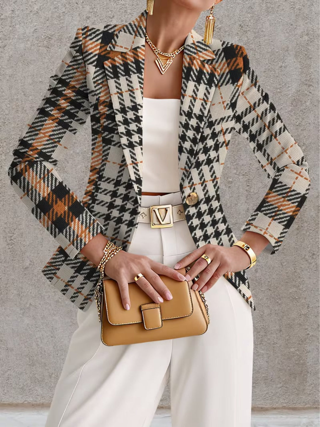 Ghislaine Houndstooth Blazer in beige &amp; black
