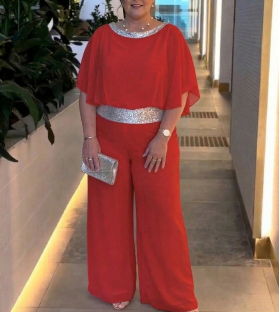 Florence and Set in red