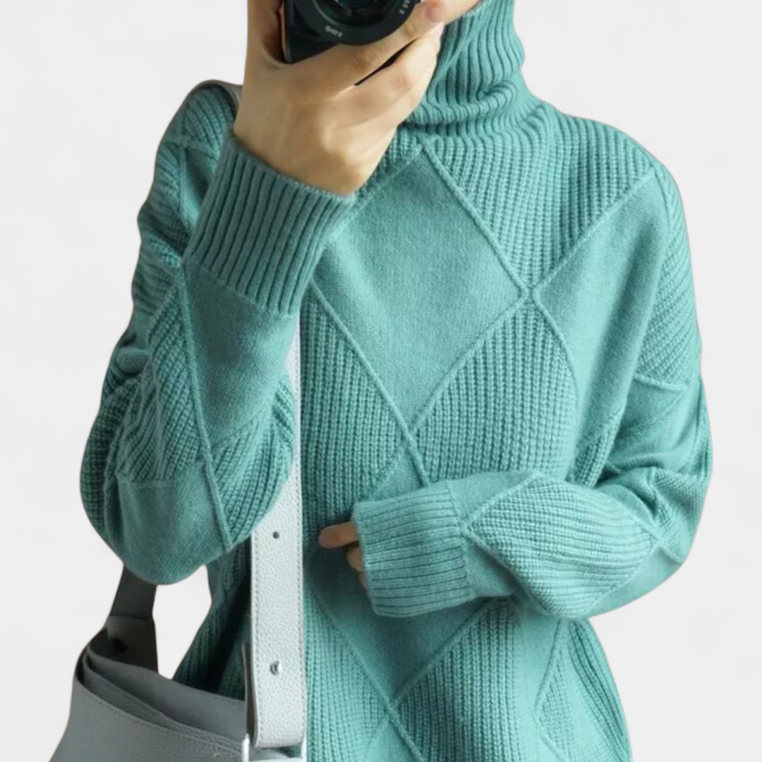 Linley Luxe Ribbed Turtleneck Pullover in blue