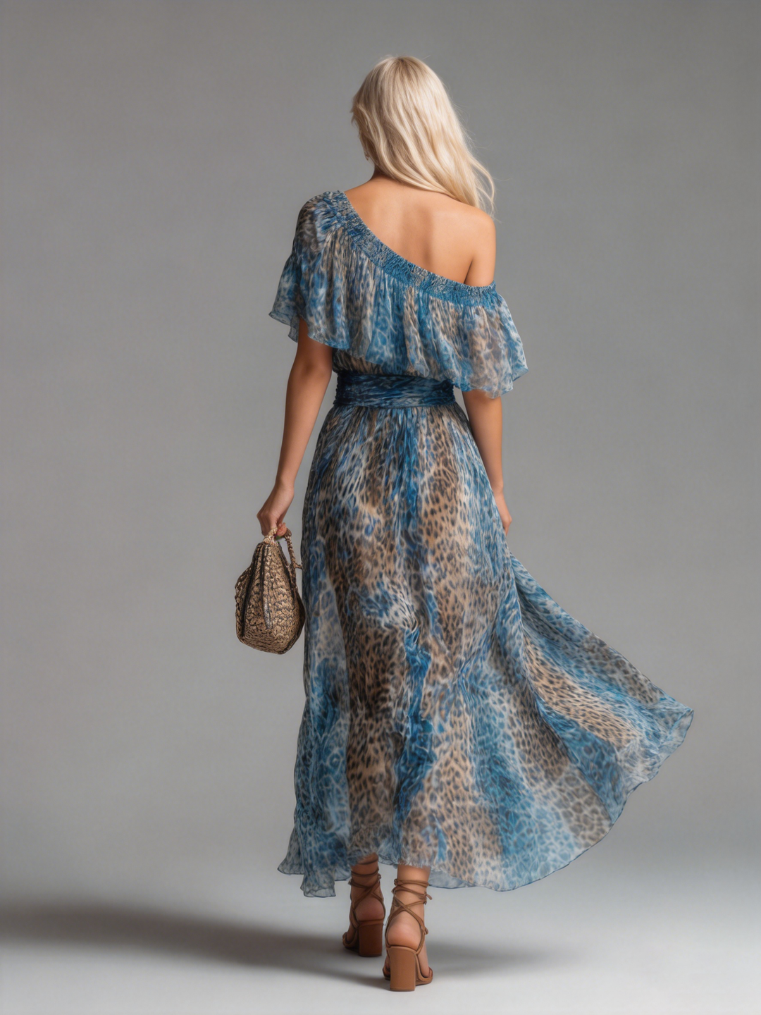 Caterina Midi Dress in blue