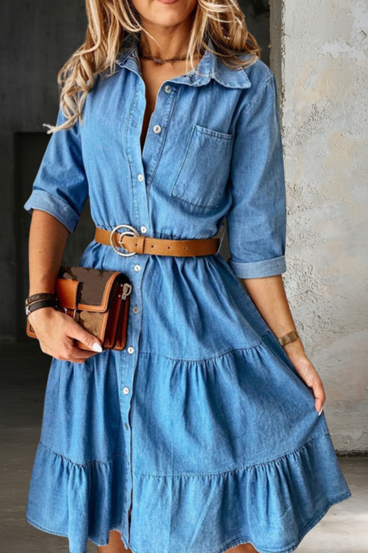 Gwen Midi Dress in light blue