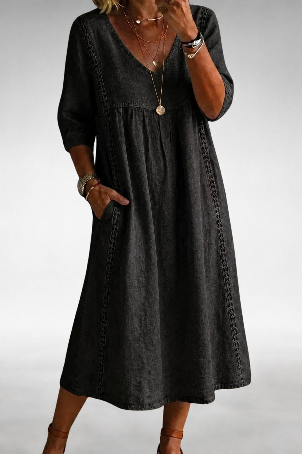 Vashti Comfort Midi Dress — Black